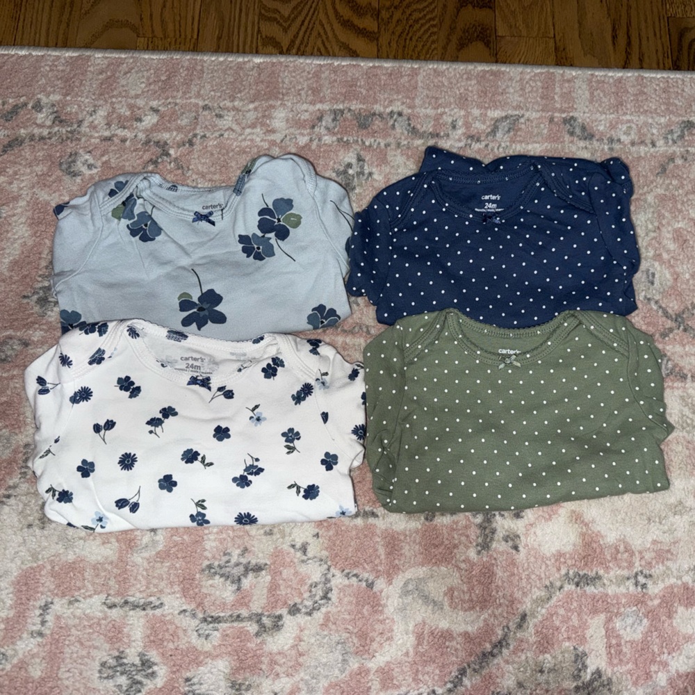 Carter's Onesie longsleeve (4)